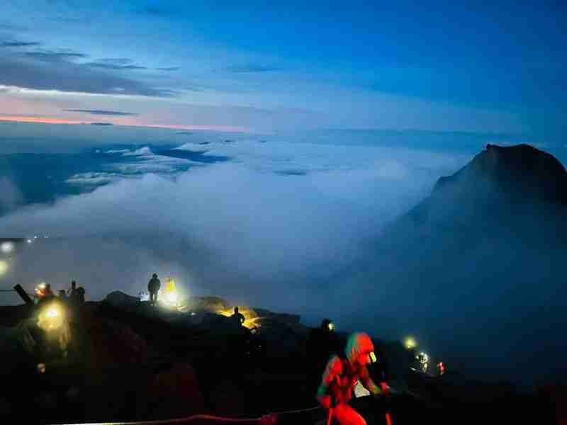 Ascension du Kinabalu : Bravo Cathy !